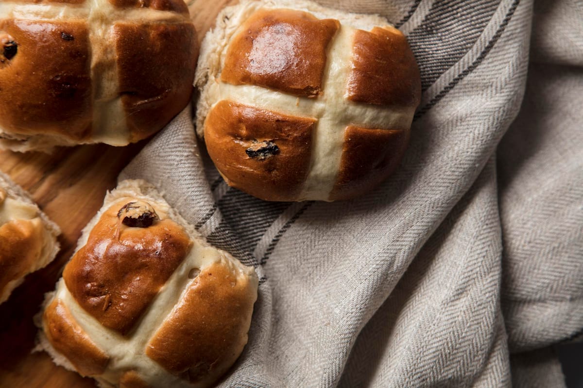 Különleges London: Widow’s Bun Ceremony azaz a tengerészek ünnepe