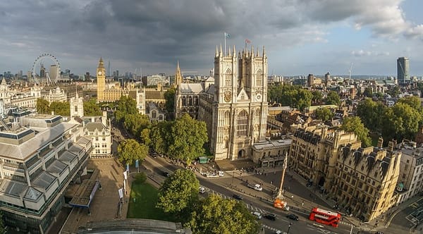 A Westminster Abbey titkai: VII. Henrik halotti szobra