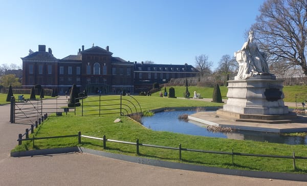 A londoni Kensington Palota és amit odabent láthatunk